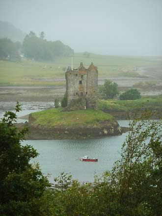 castle stalker, ook wel castle Aaargh (Monty Python)