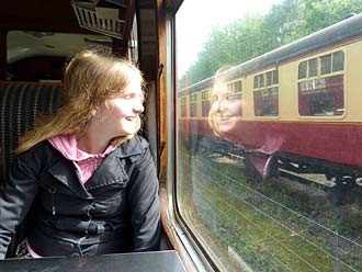 Eva, met de stoomtrein, de NYMR, door Yorkshire